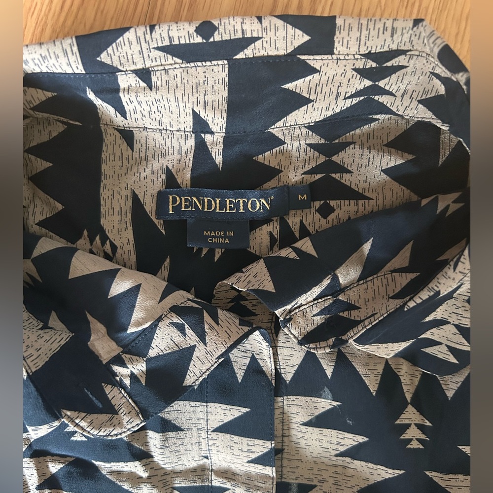 Pendleton 100% Silk RARE Button Down Shirt